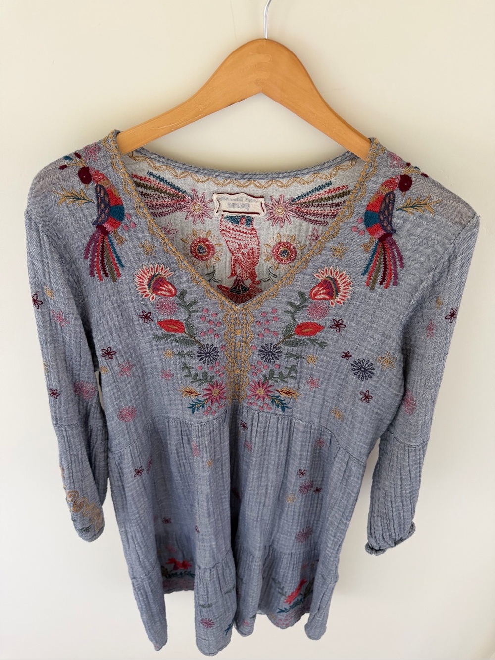 Johnny Was Light Blue Embroidered Floral & Bird Tunic - Picture 4 of 10